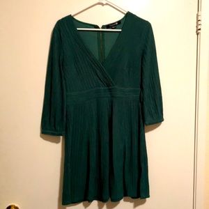 Emerald green 3/4 length sleeve midi dress